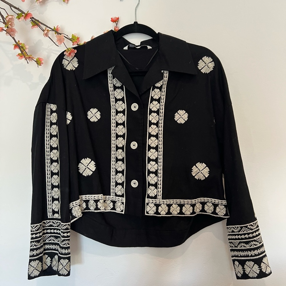 Zara size S oversized cropped matador embroidered jacket